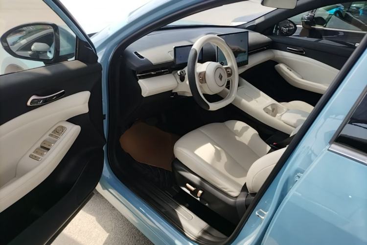 Used Baojun Yunhai 2024 600km Pure Electric Version Driver Seat