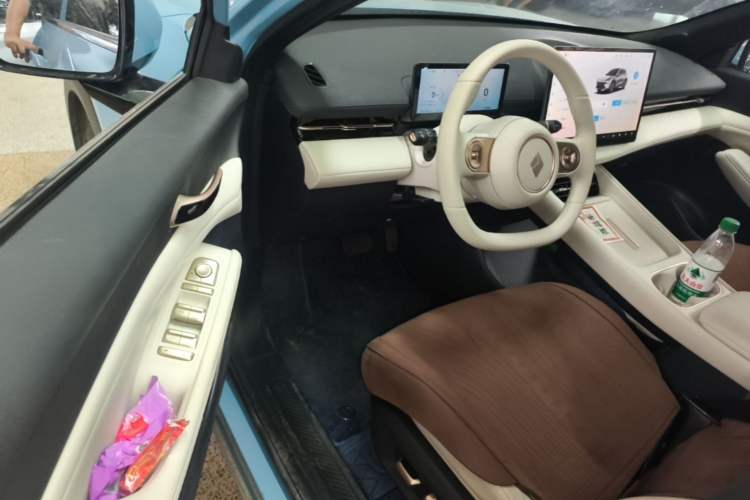 Used Baojun Yunhai 2024 600km Pure Electric Version Driver Seat