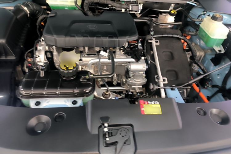 Used Baojun Yunhai 2024 140km Plug-in Hybrid Version Engine Bay