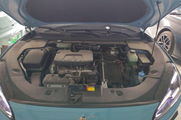 Used Baojun Yunhai 2024 140km Plug-in Hybrid Version Engine Bay