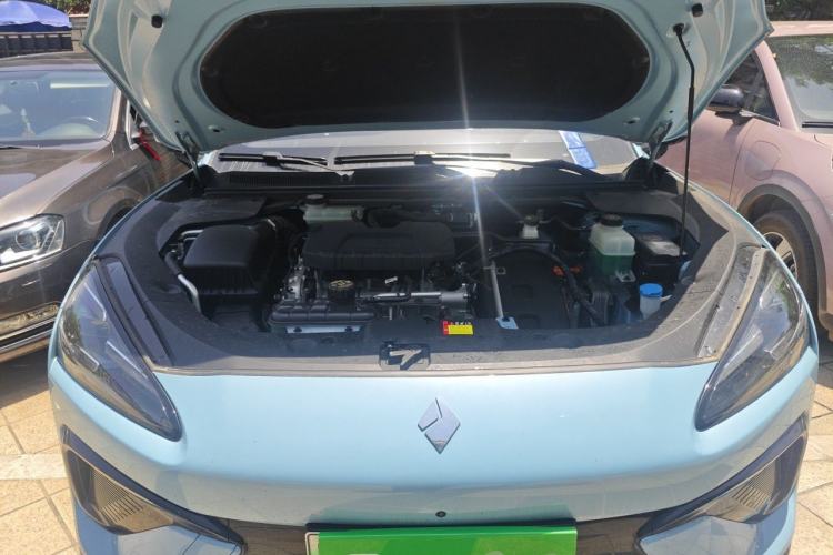 Used Baojun Yunhai 2024 60km Plug-in Hybrid Version Engine Bay