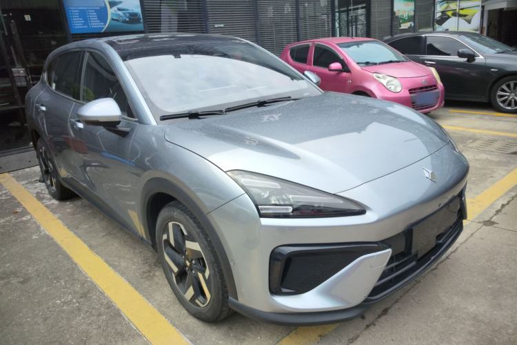 Used Baojun Yunhai 2024 140km Plug-in Hybrid Version Exterior 1