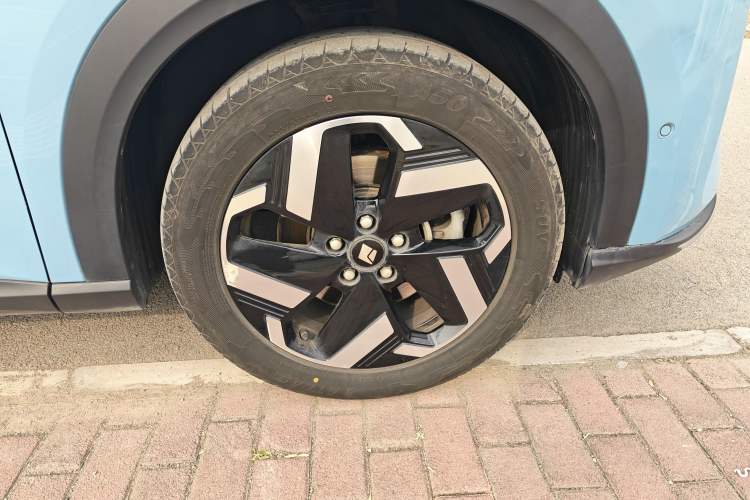 Used Baojun Yunhai 2024 600km Pure Electric Version Exterior 4