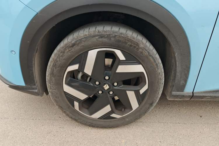 Used Baojun Yunhai 2024 600km Pure Electric Version Exterior 4