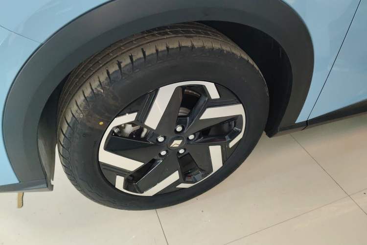 Used Baojun Yunhai 2024 600km Pure Electric Version Exterior 7