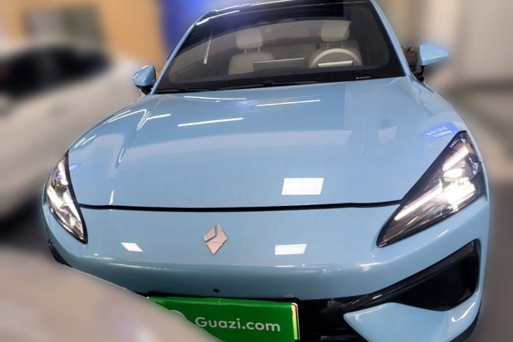 Used Baojun Yunhai 2024 140km Plug-in Hybrid Version Front