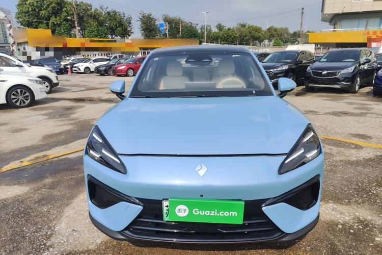 Used Baojun Yunhai 2024 140km Plug-in Hybrid Version Front