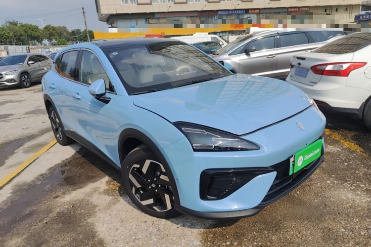 Used Baojun Yunhai 2024 140km Plug-in Hybrid Version Front Right 45 Deg
