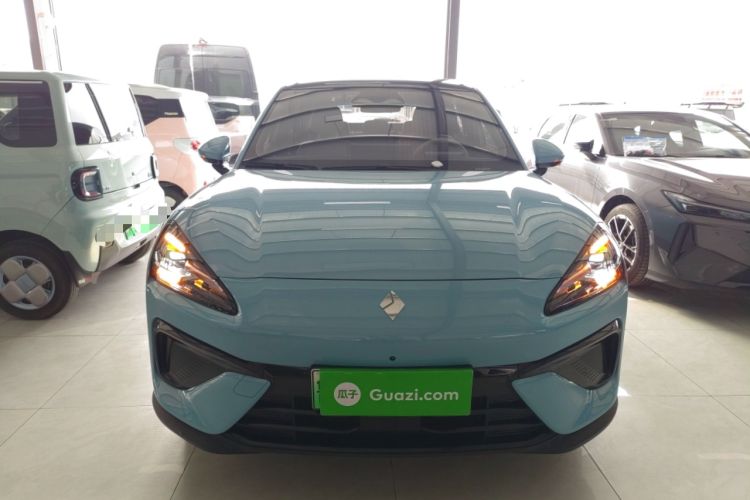 Used Baojun Yunhai 2024 140km Plug-in Hybrid Version Front