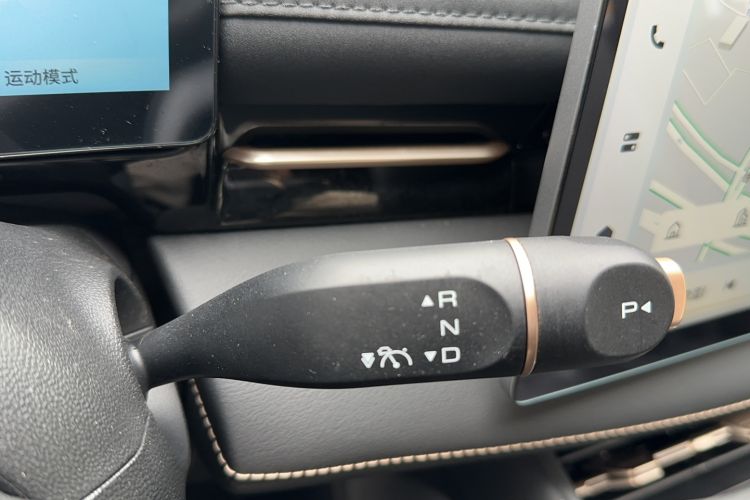 Used Baojun Yunhai 2024 600km Pure Electric Version Gear Lever