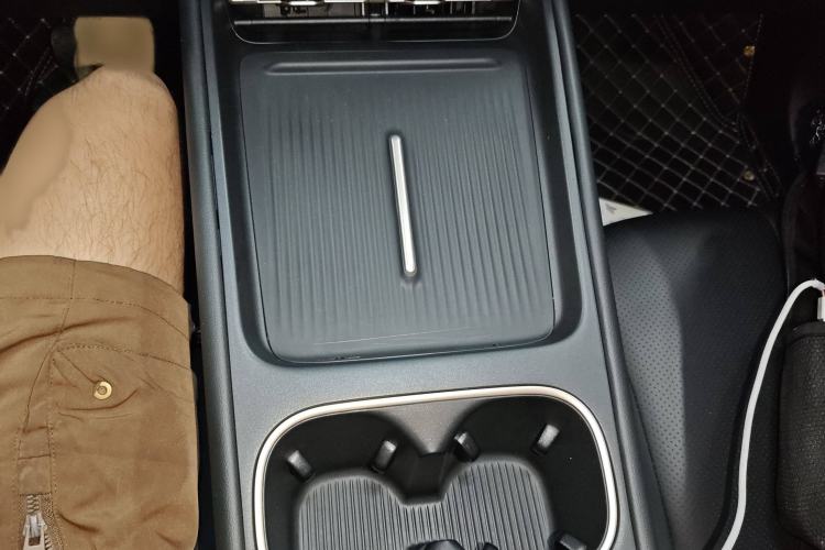 Used Baojun Yunhai 2024 600km Pure Electric Version Gear Lever