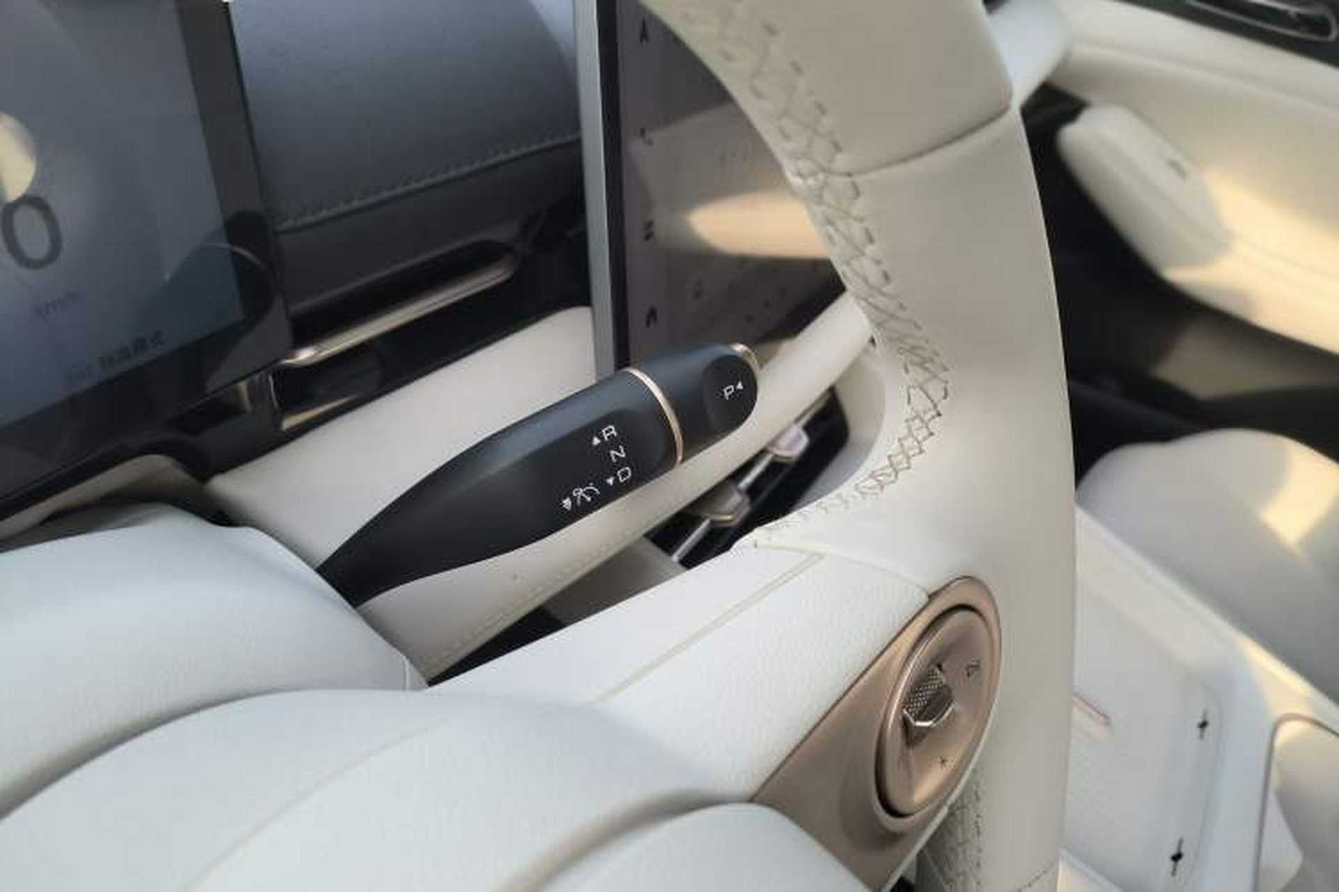 Used Baojun Yunhai 2024 600km Pure Electric Version Gear Lever