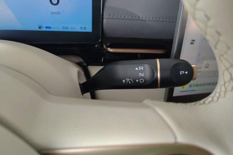Used Baojun Yunhai 2024 140km Plug-in Hybrid Version Gear Lever