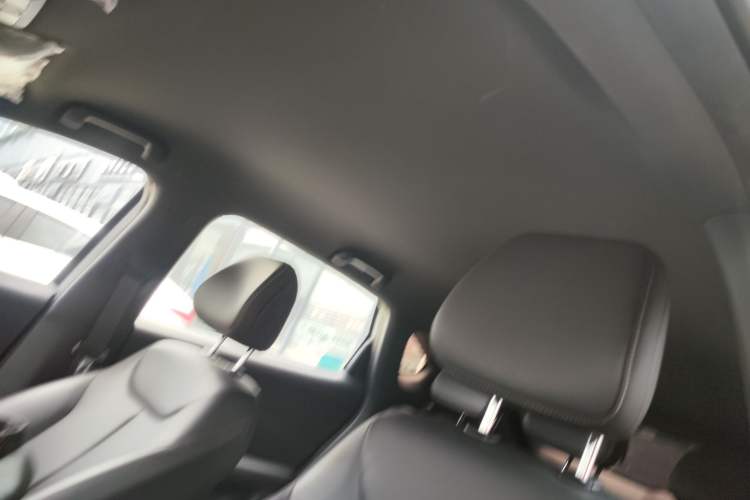 Used Baojun Yunhai 2024 140km Plug-in Hybrid Version Headliner