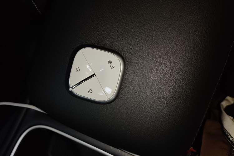 Used Baojun Yunhai 2024 600km Pure Electric Version Interior 1