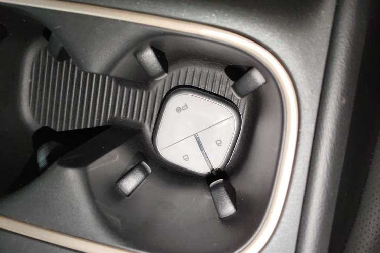 Used Baojun Yunhai 2024 600km Pure Electric Version Interior 1