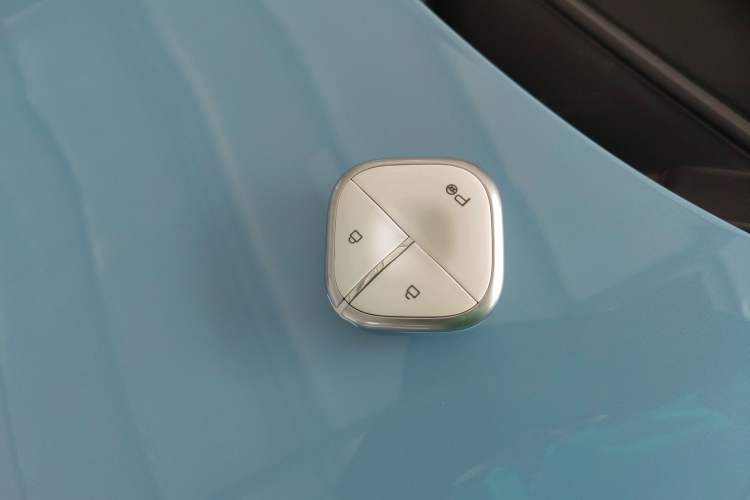 Used Baojun Yunhai 2024 140km Plug-in Hybrid Version Interior 1
