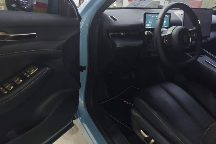 Used Baojun Yunhai 2024 600km Pure Electric Version Interior 2