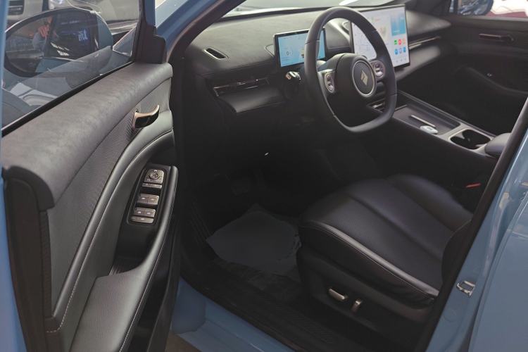 Used Baojun Yunhai 2024 600km Pure Electric Version Interior 3