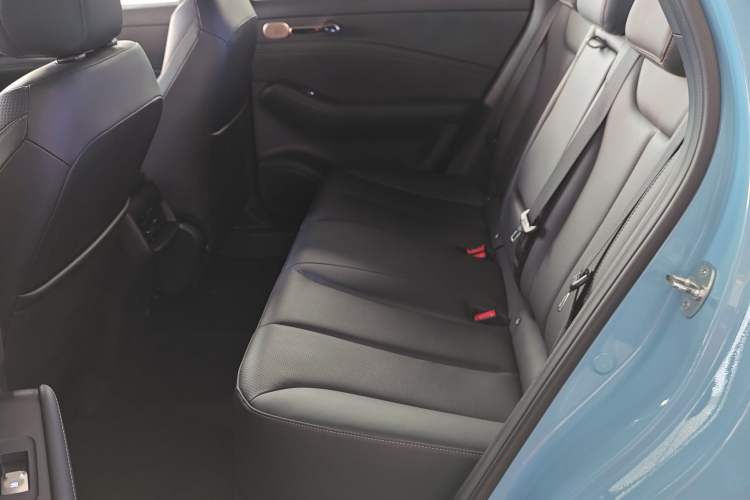 Used Baojun Yunhai 2024 600km Pure Electric Version Interior 4