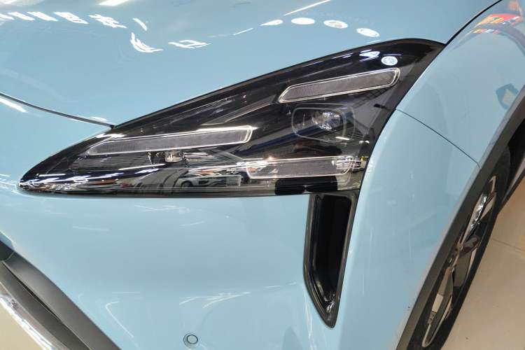 Used Baojun Yunhai 2024 600km Pure Electric Version Left Front Headlight