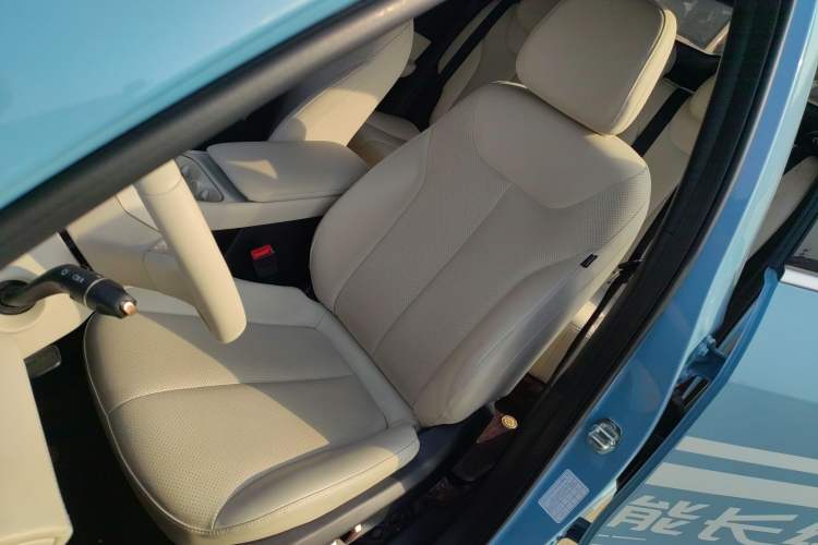 Used Baojun Yunhai 2024 600km Pure Electric Version Left Front Seat