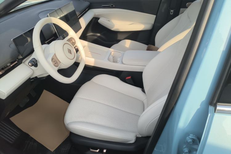 Used Baojun Yunhai 2024 600km Pure Electric Version Left Front Seat
