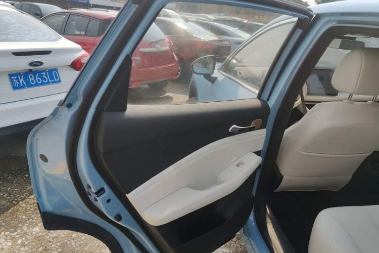 Used Baojun Yunhai 2024 140km Plug-in Hybrid Version Left Rear Door Interior