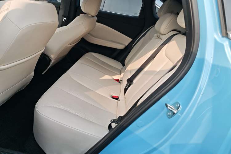 Used Baojun Yunhai 2024 600km Pure Electric Version Left Rear Seat