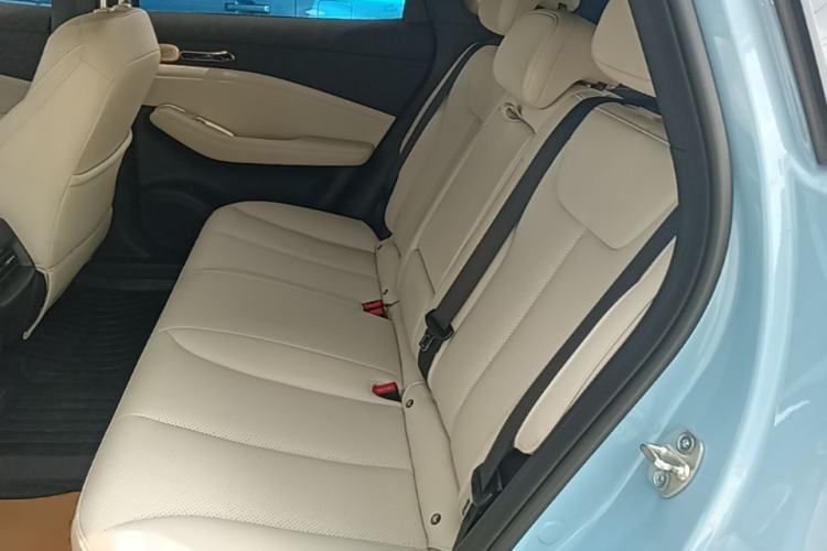 Used Baojun Yunhai 2024 600km Pure Electric Version Left Rear Seat