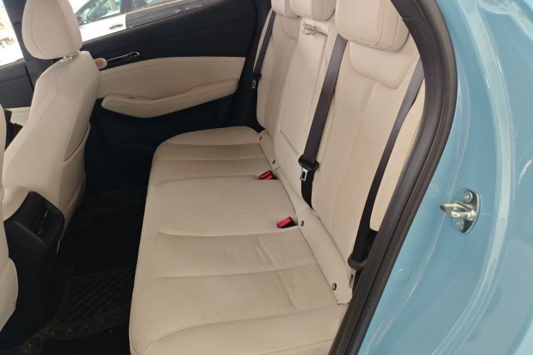 Used Baojun Yunhai 2024 600km Pure Electric Version Left Rear Seat