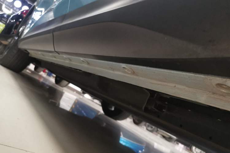 Used Baojun Yunhai 2024 600km Pure Electric Version Left Side Sill