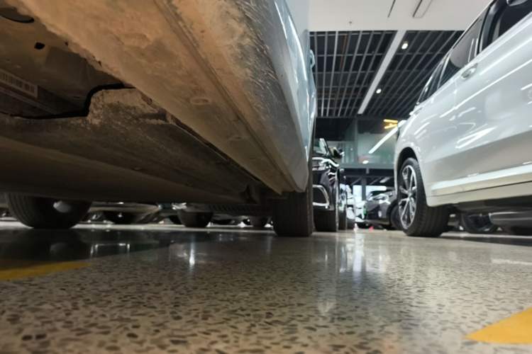 Used Baojun Yunhai 2024 600km Pure Electric Version Left Side Sill