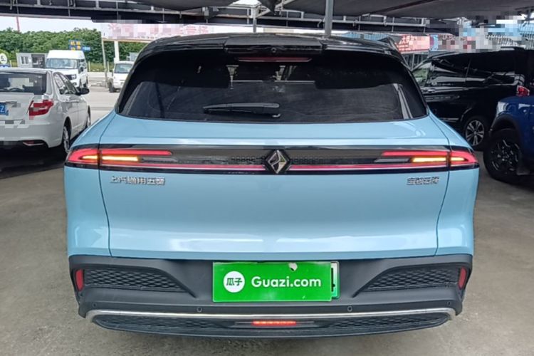 Used Baojun Yunhai 2024 600km Pure Electric Version Rear