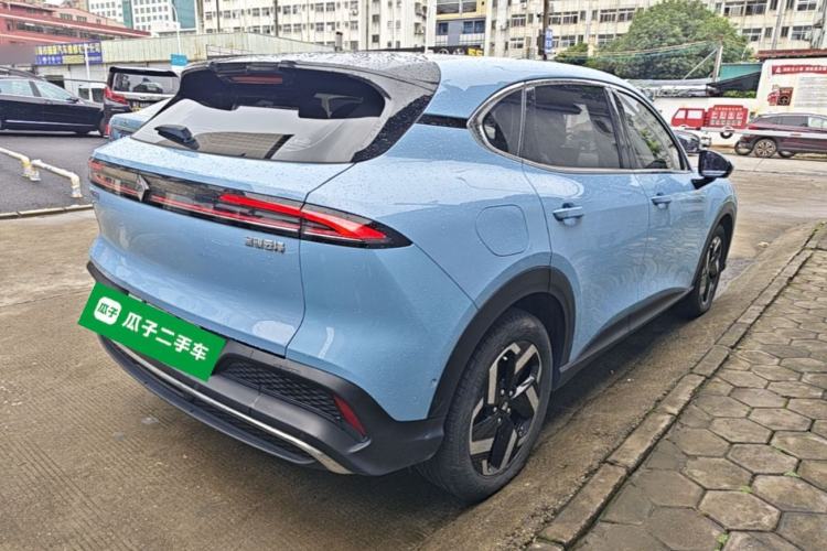 Used Baojun Yunhai 2024 140km Plug-in Hybrid Version Rear Right 45 Deg