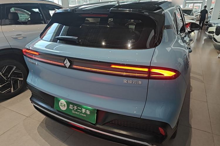 Used Baojun Yunhai 2024 600km Pure Electric Version Rear