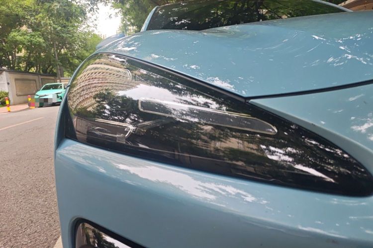 Used Baojun Yunhai 2024 140km Plug-in Hybrid Version Right Front Headlight