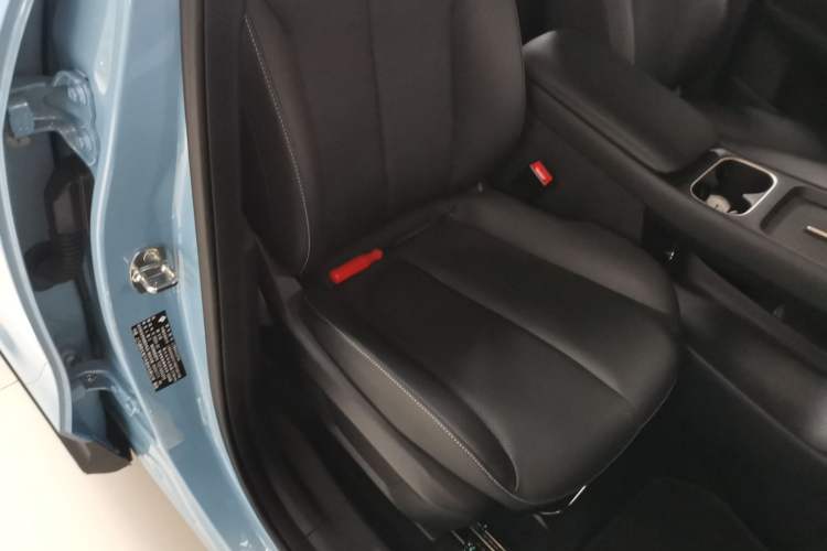 Used Baojun Yunhai 2024 600km Pure Electric Version Right Front Seat