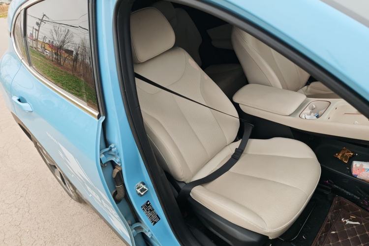 Used Baojun Yunhai 2024 600km Pure Electric Version Right Front Seat