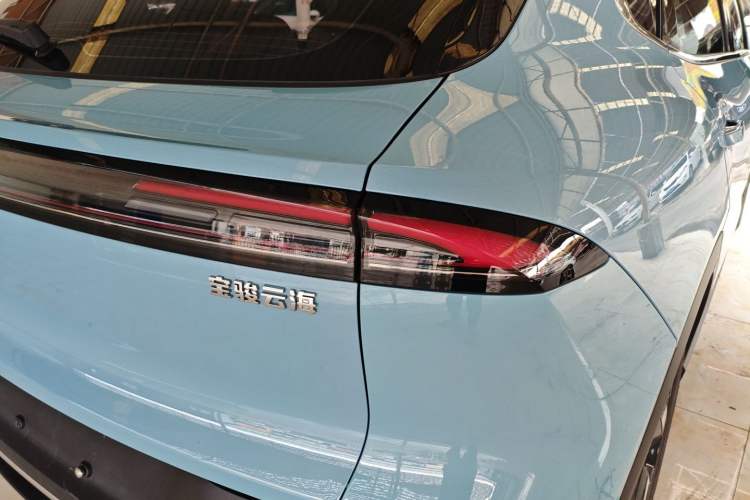 Used Baojun Yunhai 2024 600km Pure Electric Version Right Rear Taillight