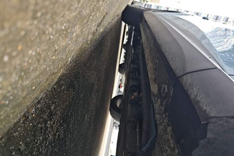 Used Baojun Yunhai 2024 140km Plug-in Hybrid Version Right Side Sill
