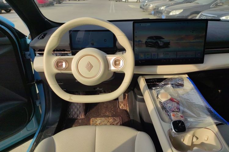 Used Baojun Yunhai 2024 600km Pure Electric Version Steering Wheel