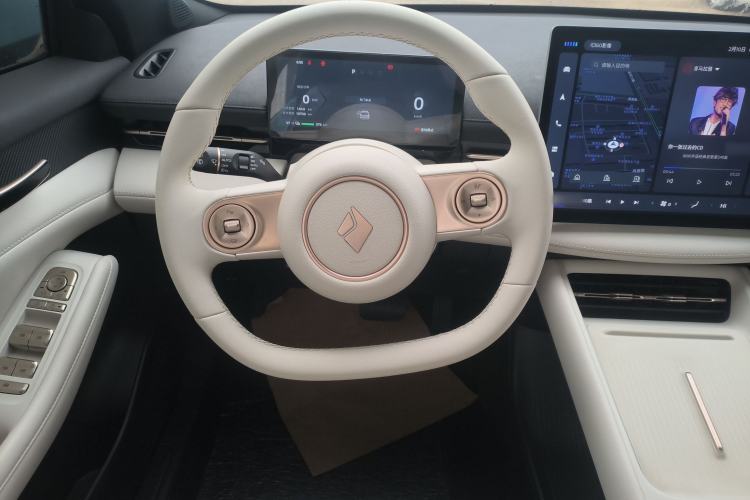 Used Baojun Yunhai 2024 600km Pure Electric Version Steering Wheel