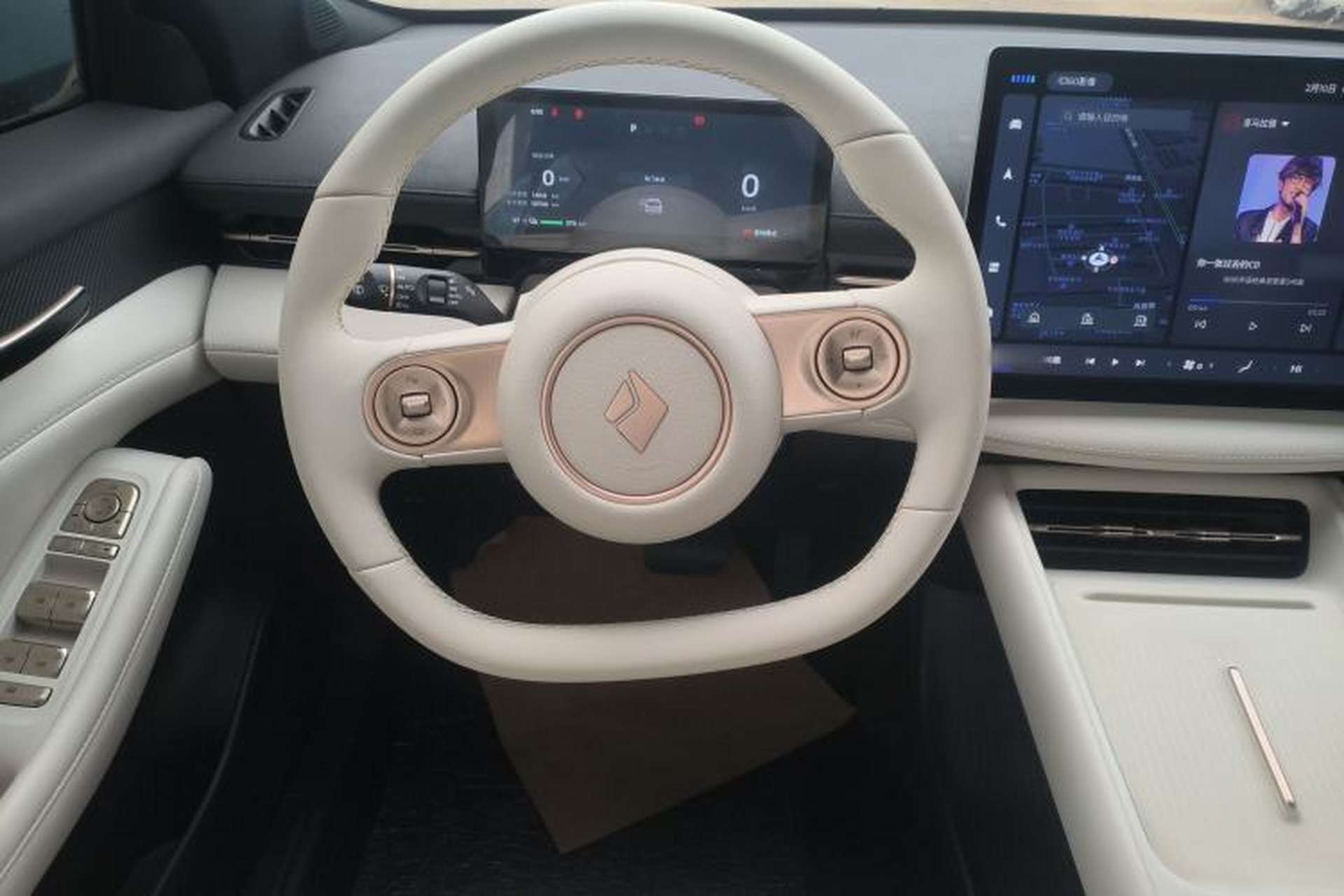 Used Baojun Yunhai 2024 600km Pure Electric Version Steering Wheel