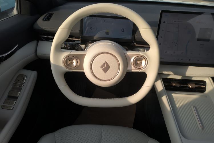 Used Baojun Yunhai 2024 600km Pure Electric Version Steering Wheel