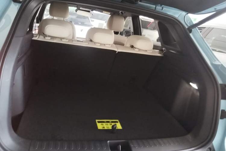 Used Baojun Yunhai 2024 600km Pure Electric Version Trunk