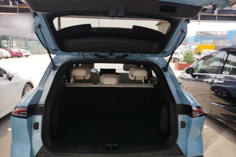 Used Baojun Yunhai 2024 600km Pure Electric Version Trunk