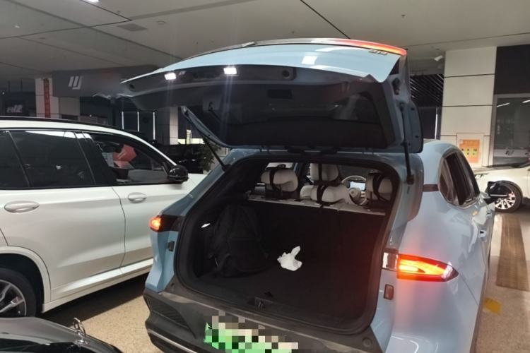 Used Baojun Yunhai 2024 600km Pure Electric Version Trunk