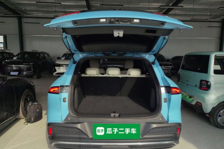 Used Baojun Yunhai 2024 140km Plug-in Hybrid Version Trunk
