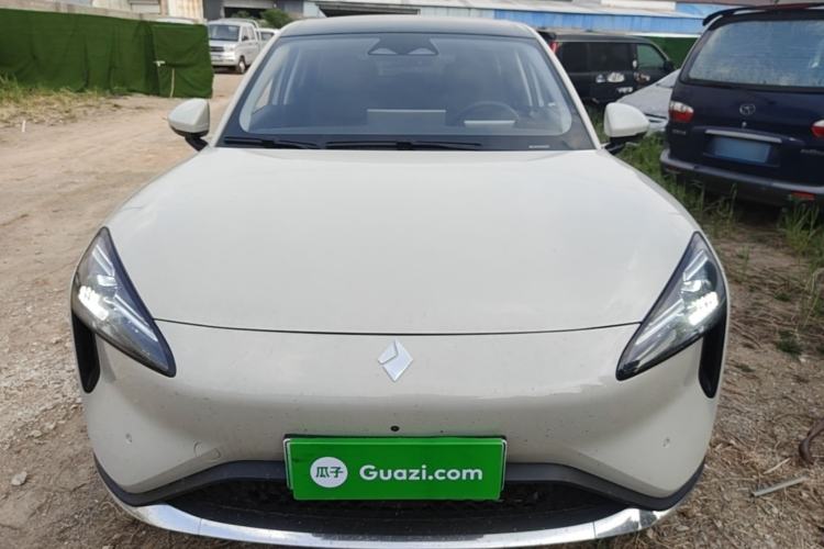 Used Baojun Yunhai 2024 600km Pure Electric Version Front